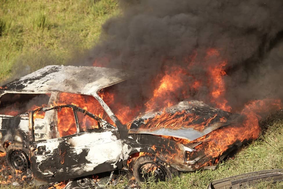 Casse auto pour voiture, caravane, camion, autobus autour de moi